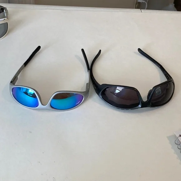 Sunglasses - Picture 1 of 9